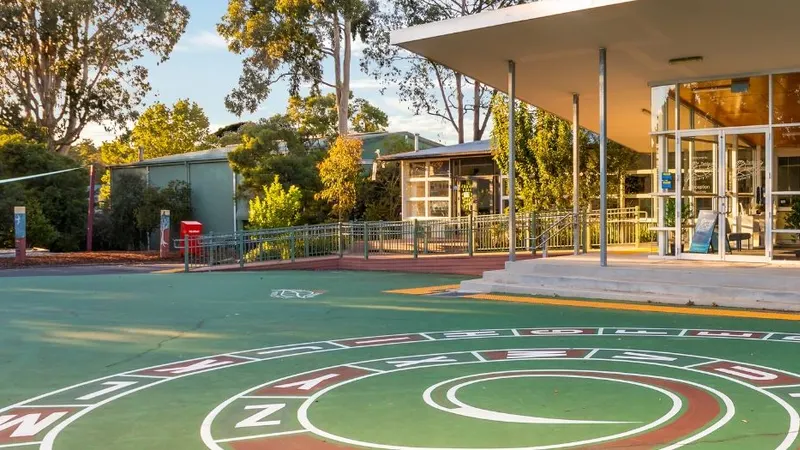 Ainslie Parklands Primary School