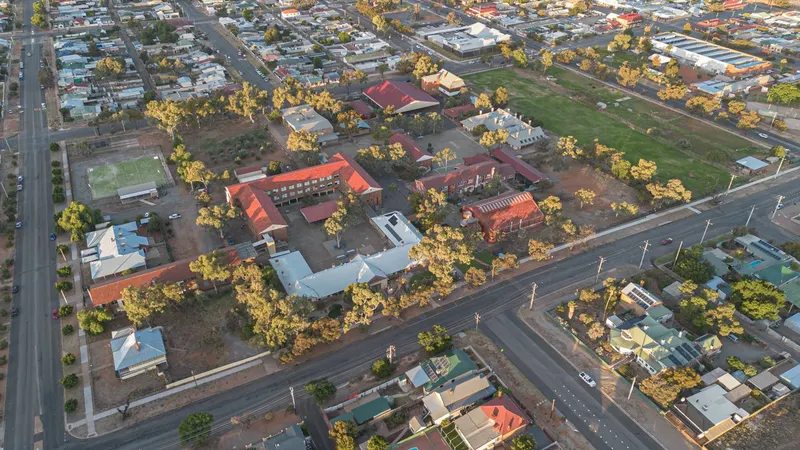 Broken Hill High School