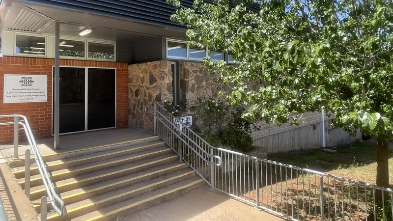 Broken Hill Public School