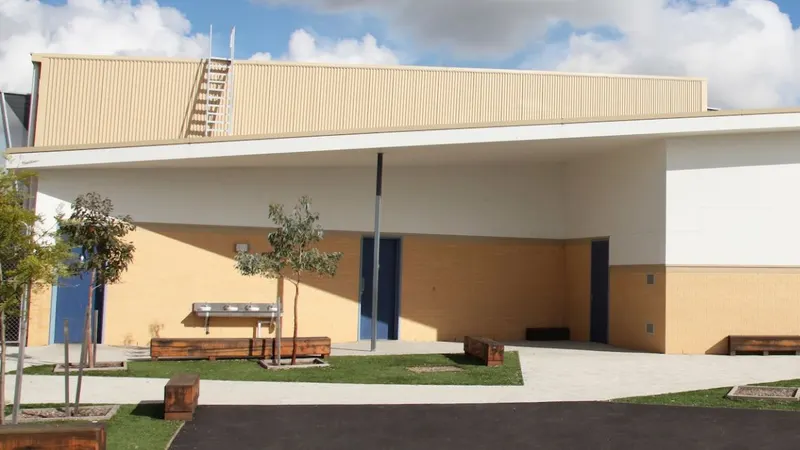 Cairnlea Park Primary School