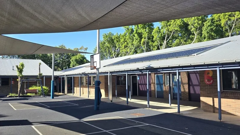 Carinya School