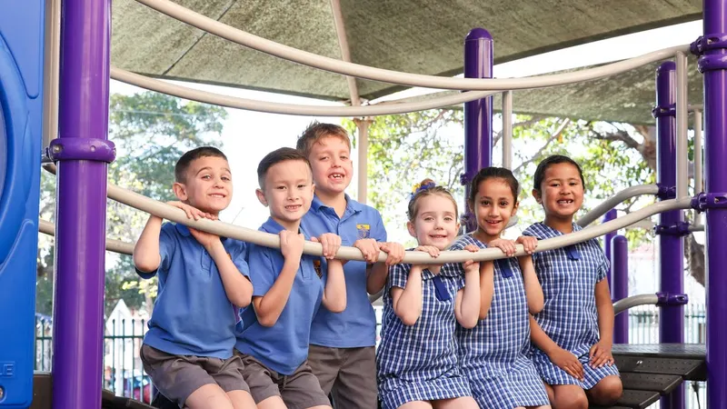 Carlton Public School