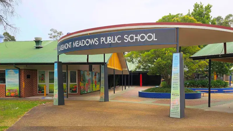 Claremont Meadows Public School