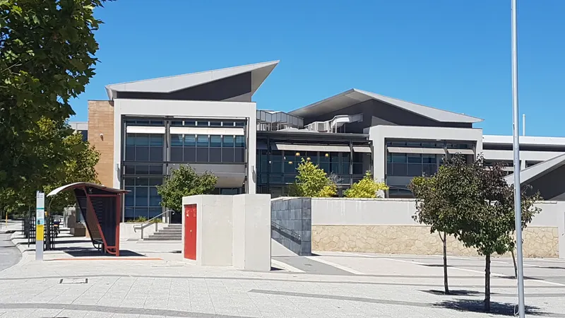 Ellenbrook Secondary College