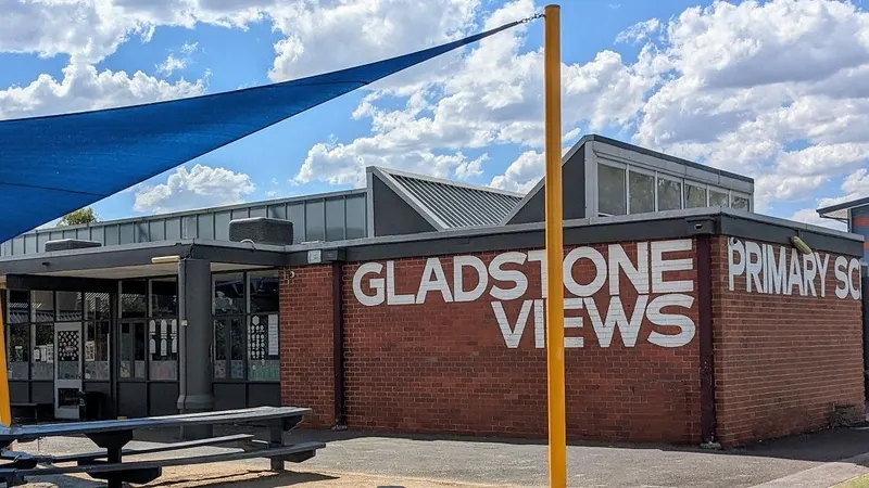Gladstone Views Primary School