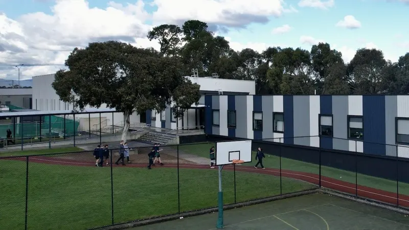 Heatherwood School