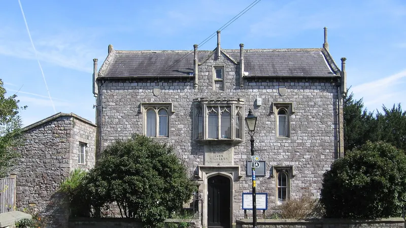 Henbury School