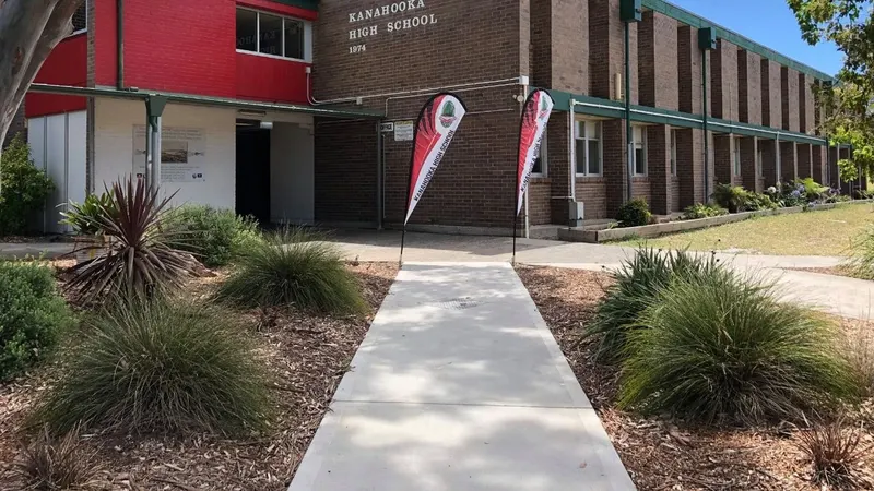 Kanahooka High School