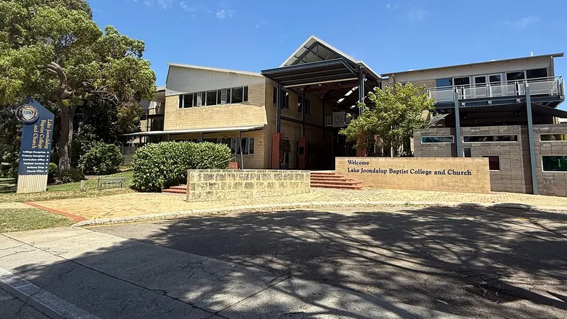 Lake Joondalup Baptist College