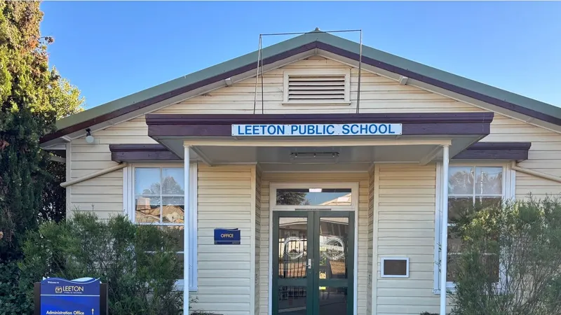 Leeton Public School