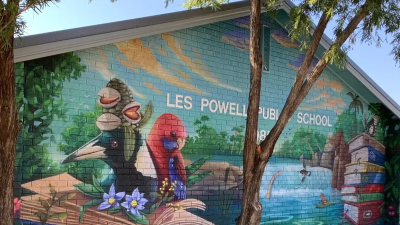 Les Powell School