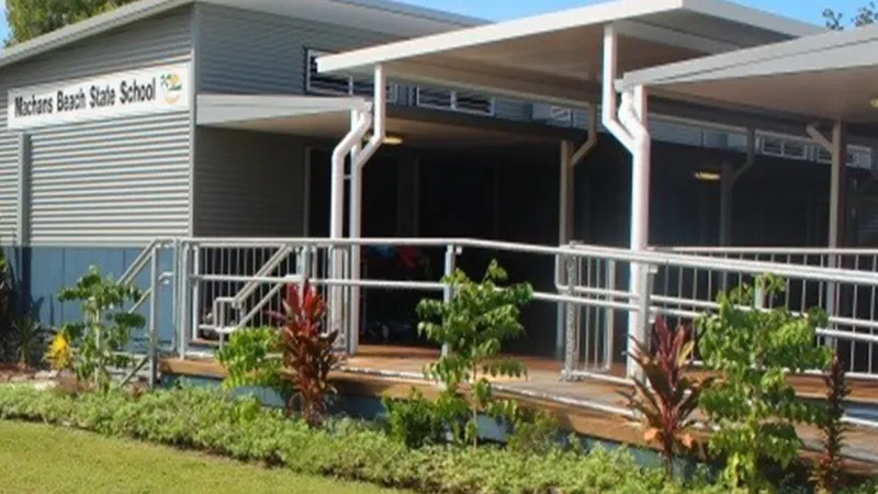 Machans Beach State School