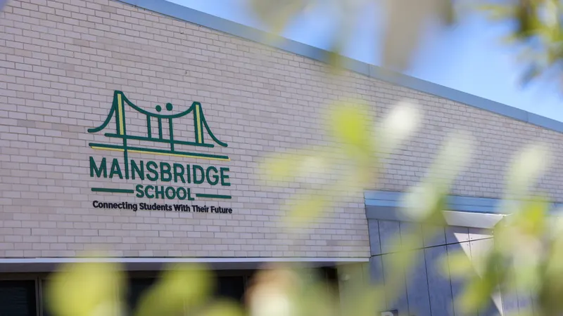 Mainsbridge School