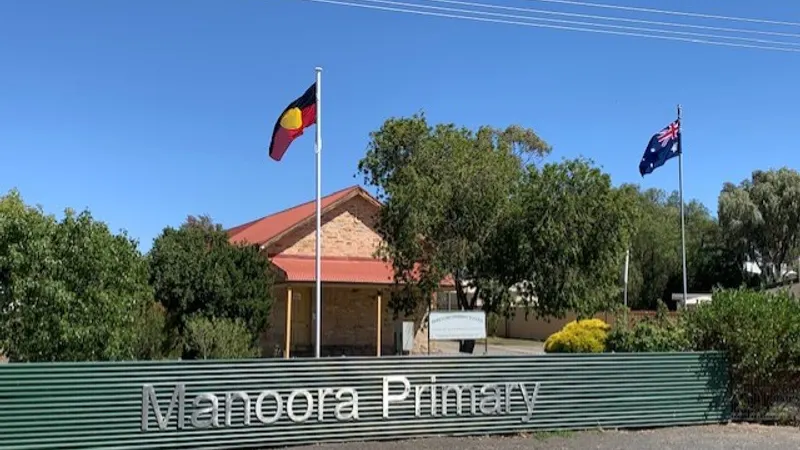 Manoora Primary School