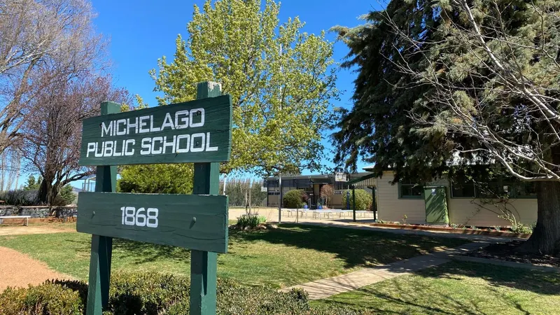 Michelago Public School