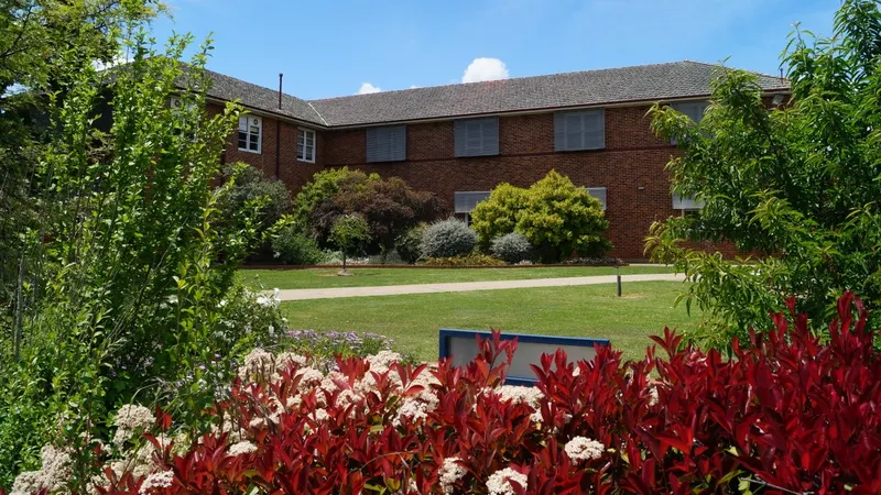 Molong Central School