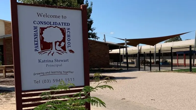 Pakenham Consolidated School
