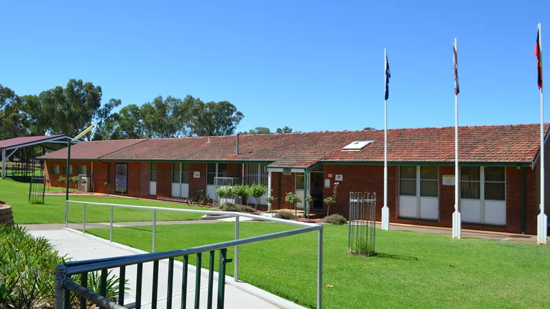 Parkes East Public School