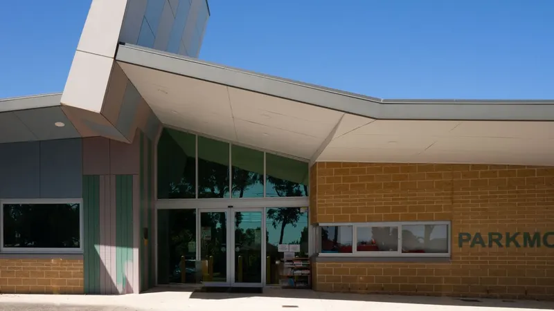 Parkmore Primary School