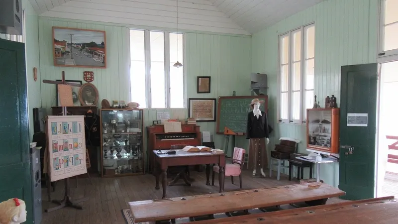 Pioneer Village School