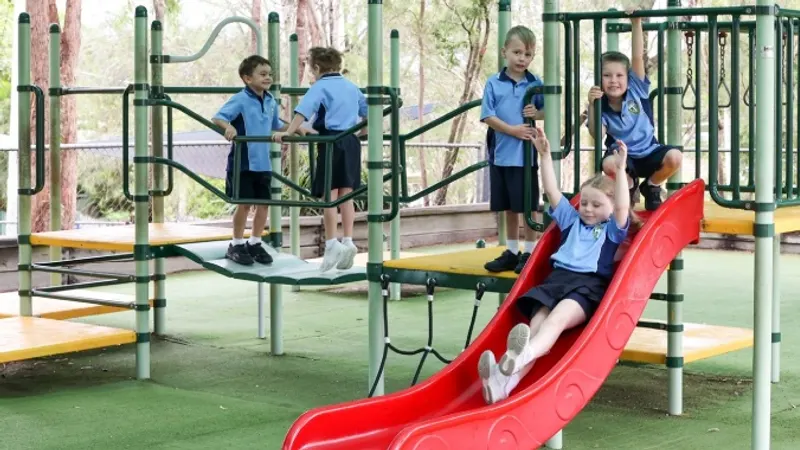 Queen of Apostles Primary School (Thuruna St, Stafford)