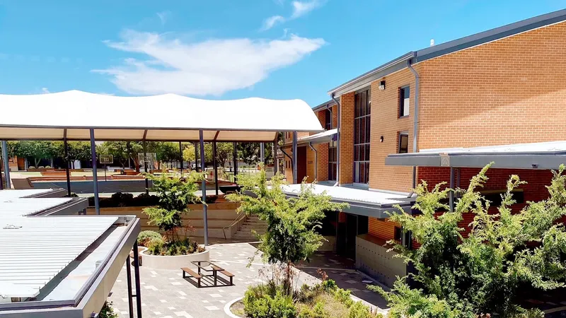 Servite College