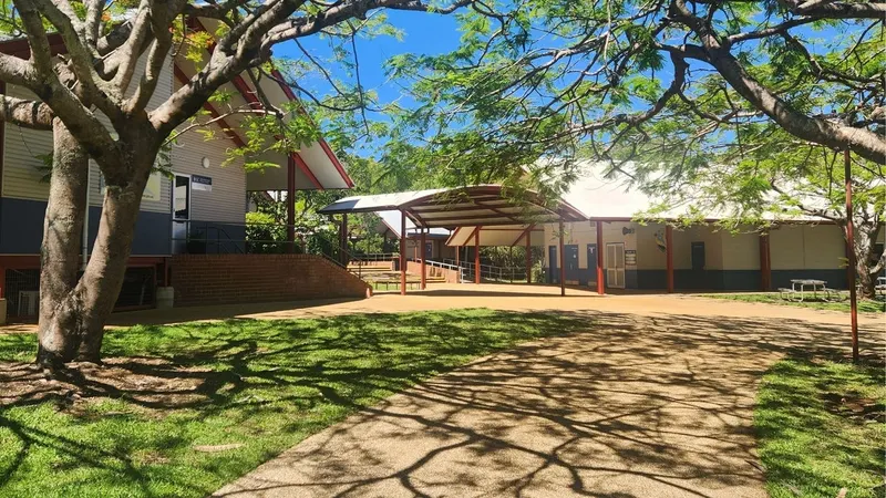Southern Cross Public School