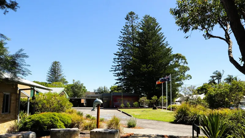 Tea Gardens Public School