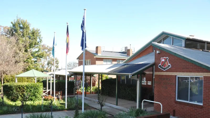 Temora High School