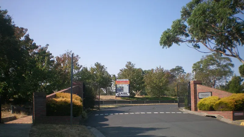 Templestowe College