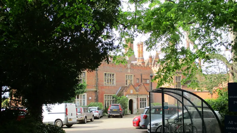 Woodbridge School