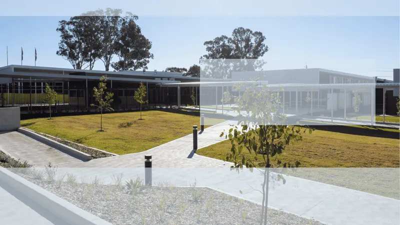 Yandelora School